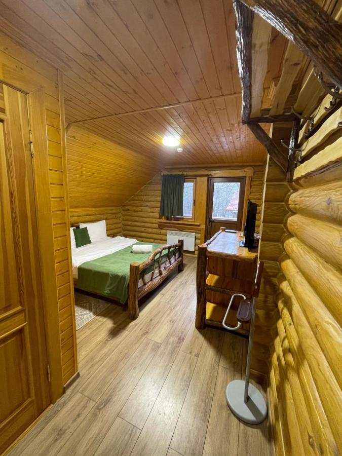 Sky Land Camping & Resort Cricova Exterior photo