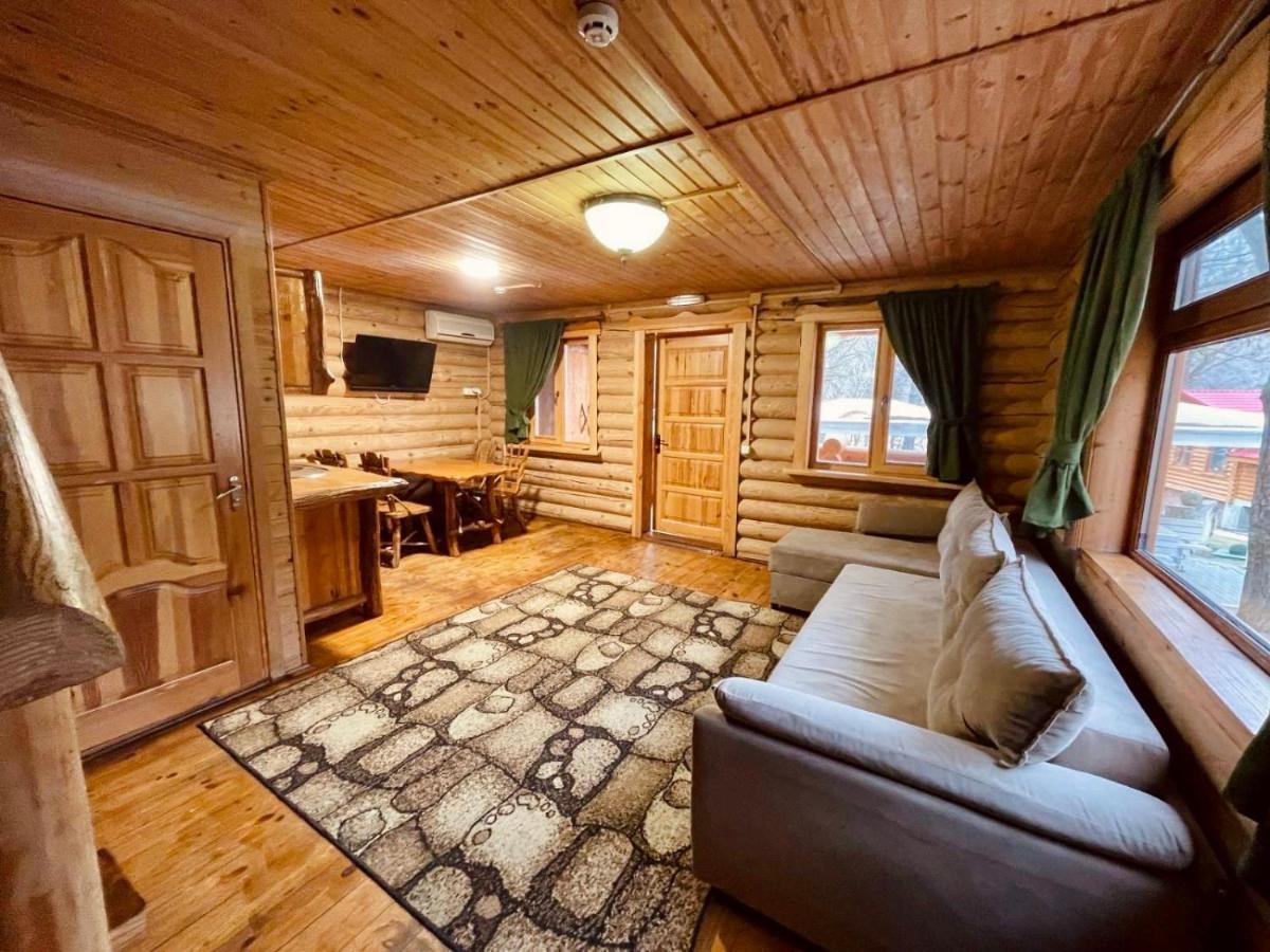 Sky Land Camping & Resort Cricova Exterior photo