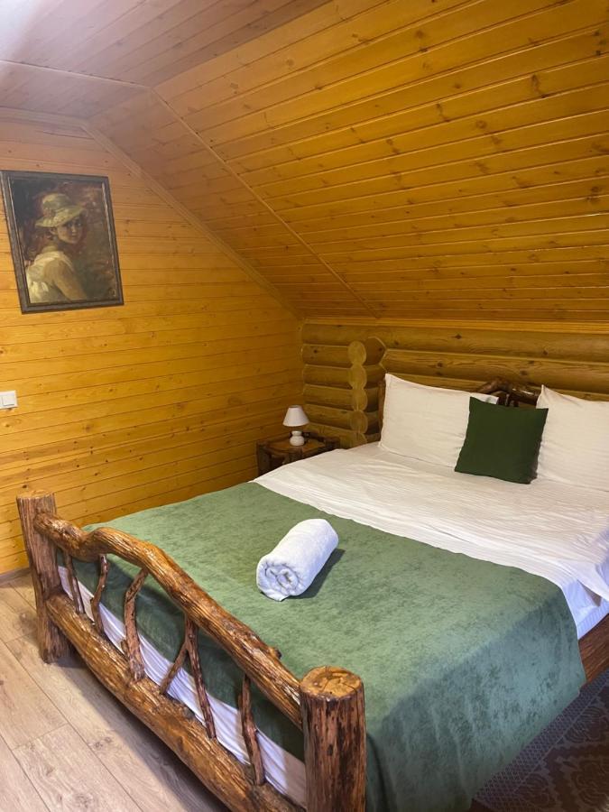 Sky Land Camping & Resort Cricova Exterior photo